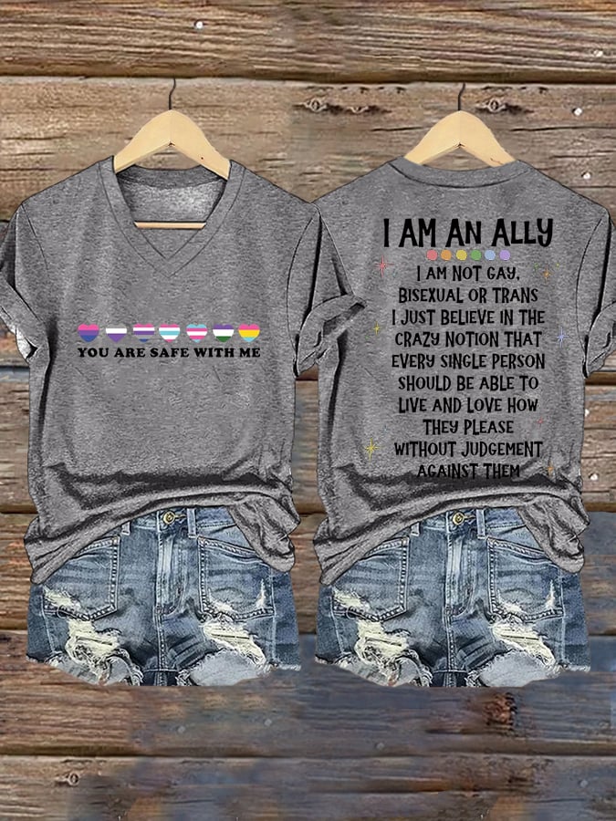 Women's You Are Safe With Me Print T-Shirt
